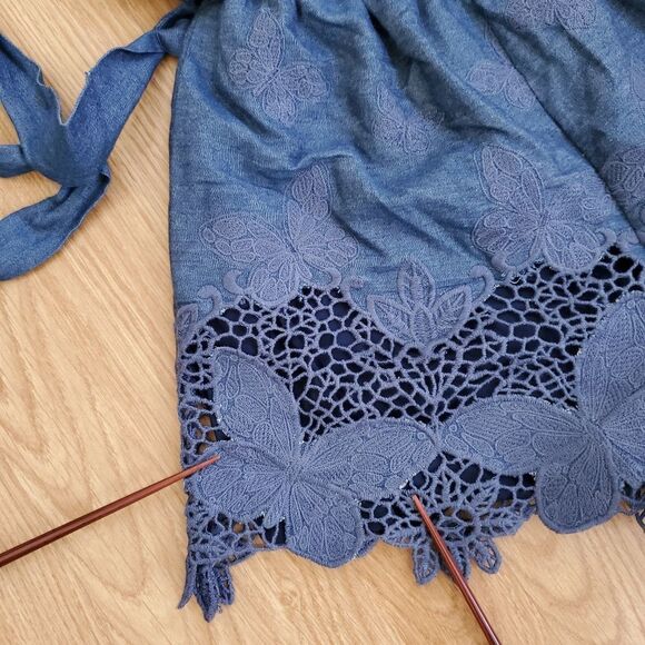 Alice + Olivia Rosetta Chambray Butterfly Applique Romper size 0 - Picture 16 of 16